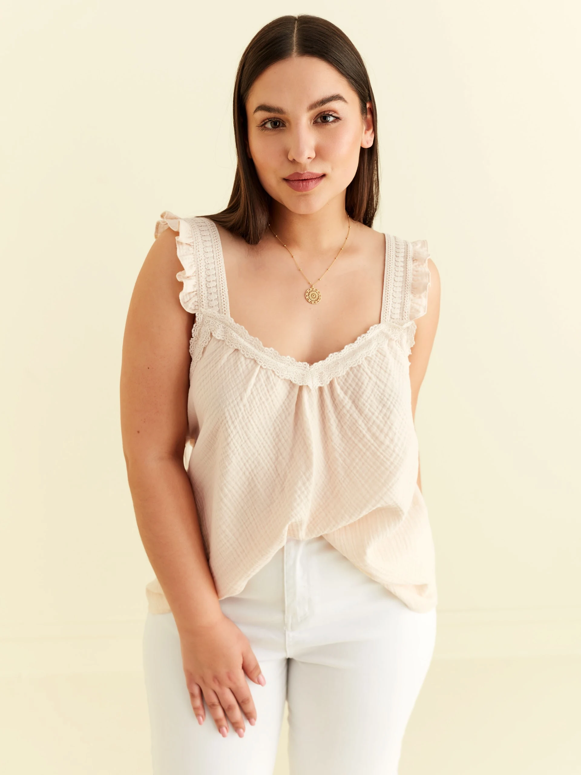BEIGE TOP WITH LACE DETAILS