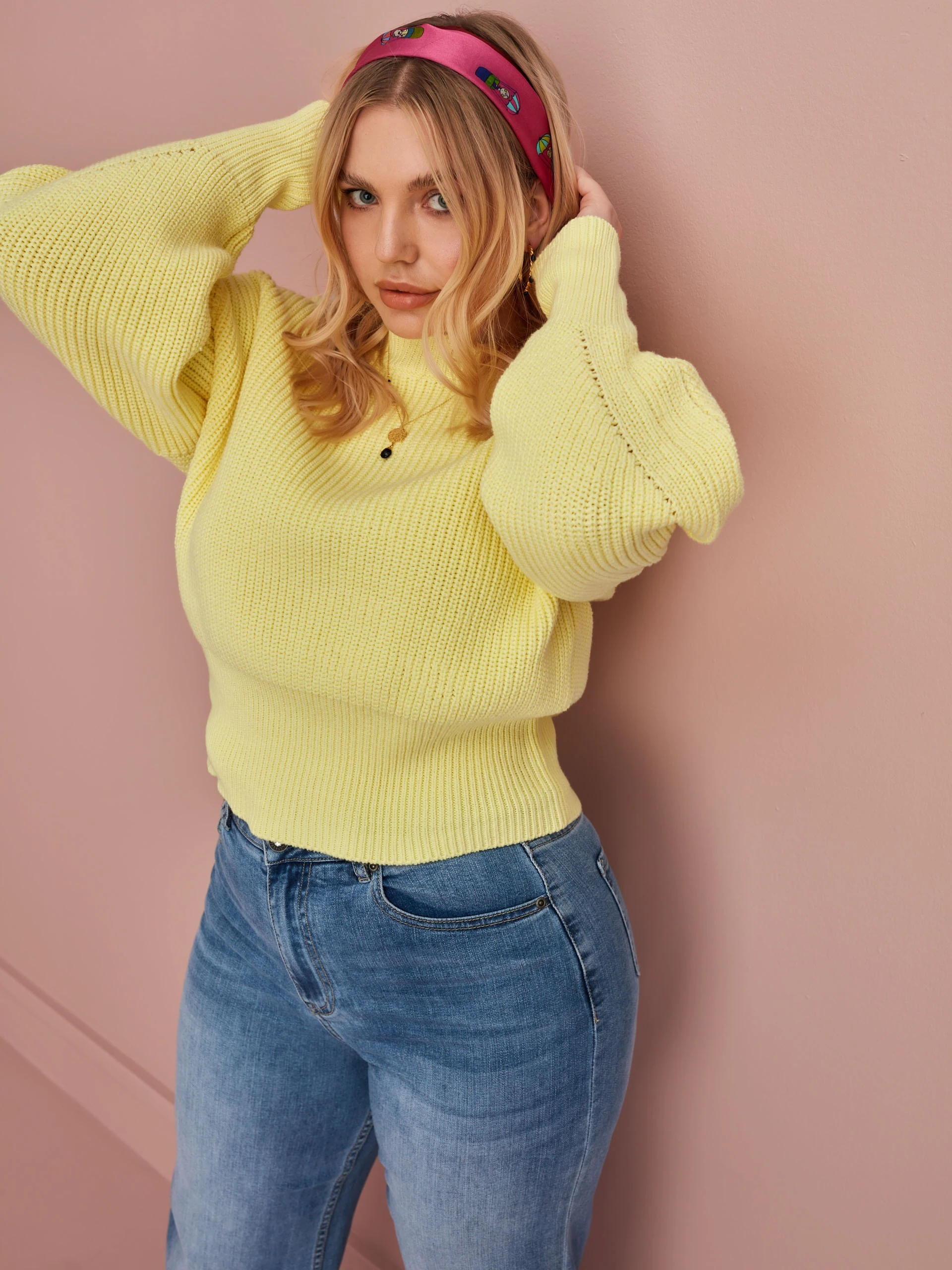 YELLOW SWEATER WITH PUFF SLEEVES