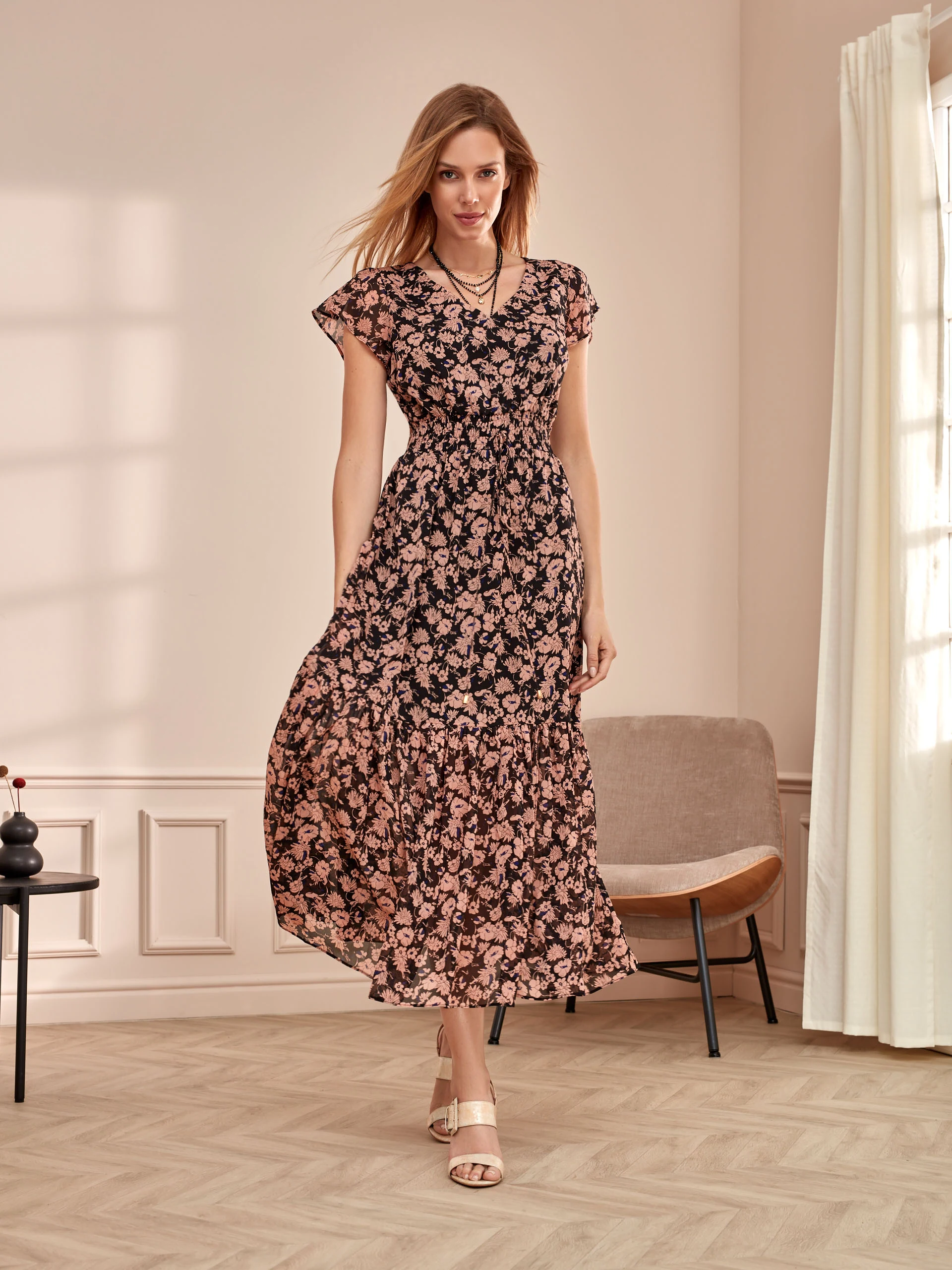 FLORAL DRESS WITH SHORT SLEEVES