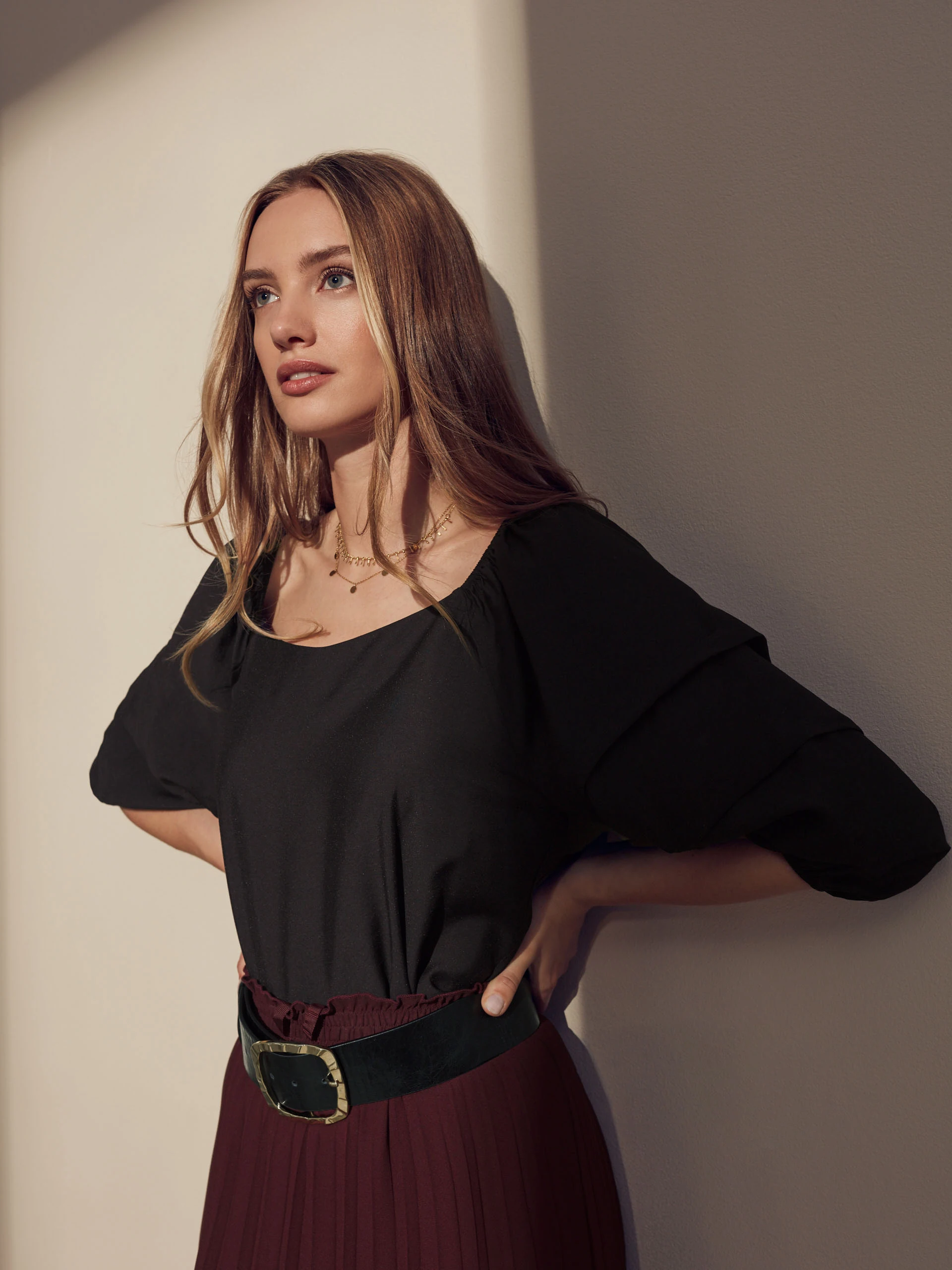BLACK BLOUSE WITH 3/4 SLEEVES