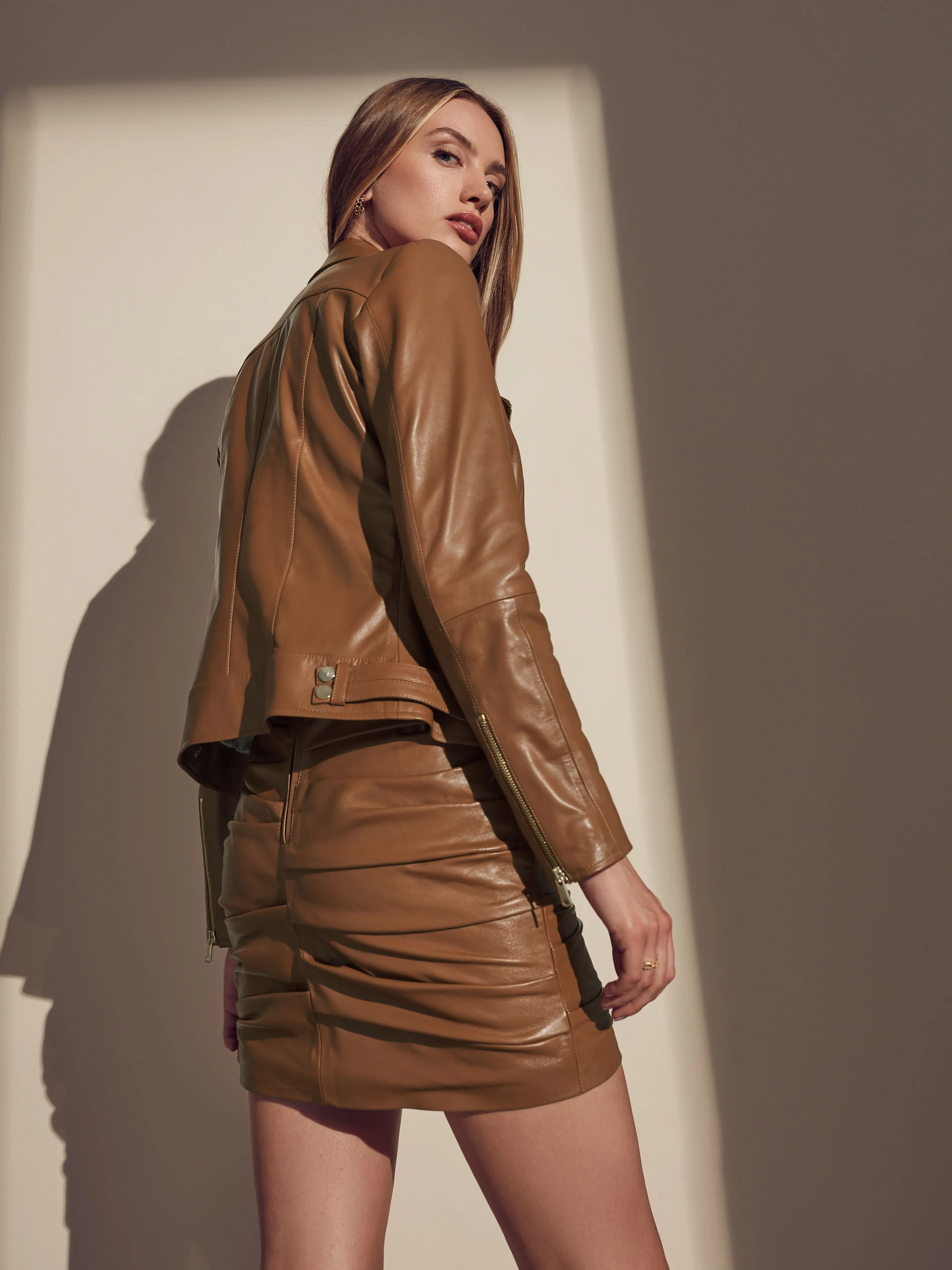 BROWN LEATHER SKIRT