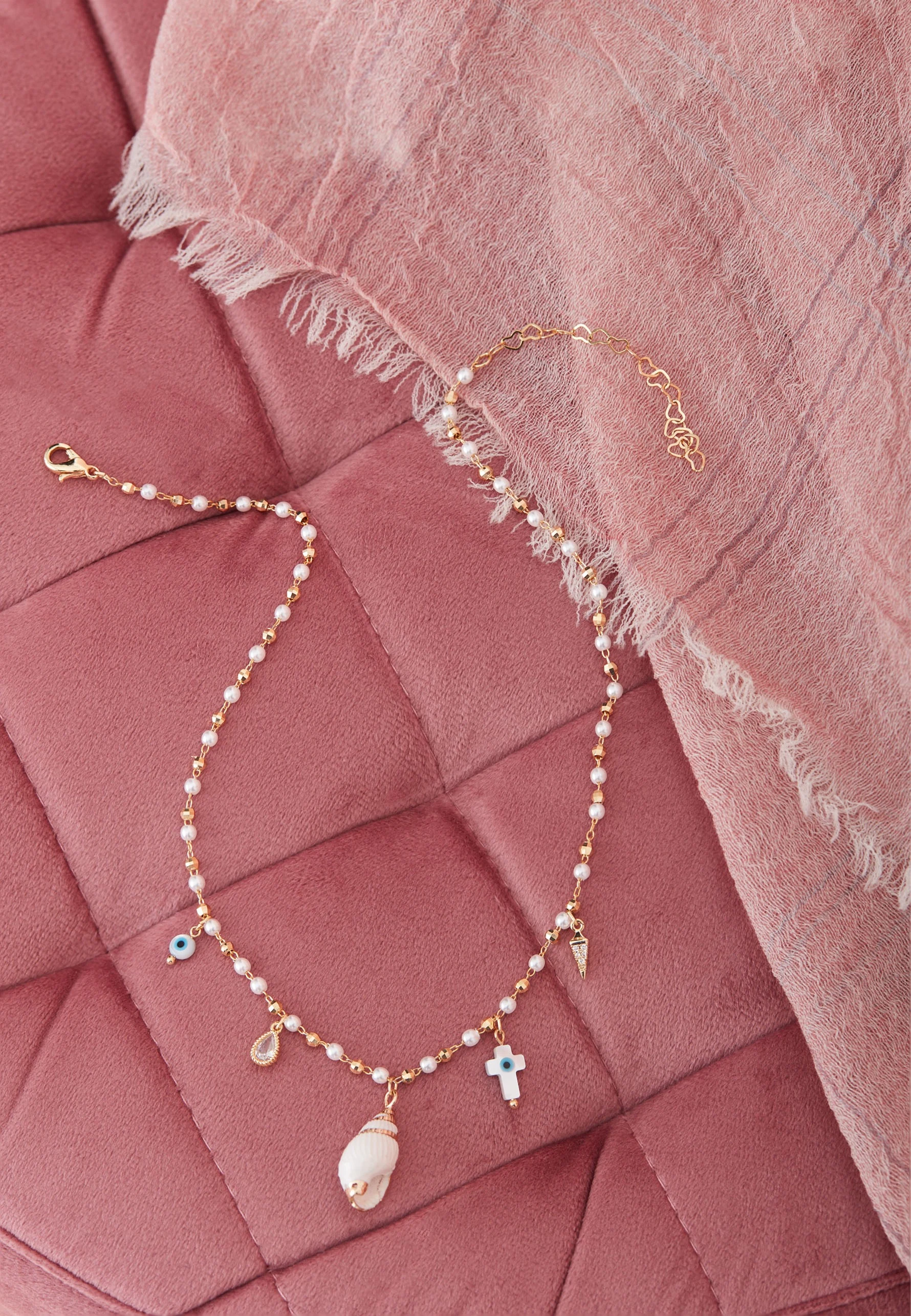 MULTI CHARM PEARL NECKLACE