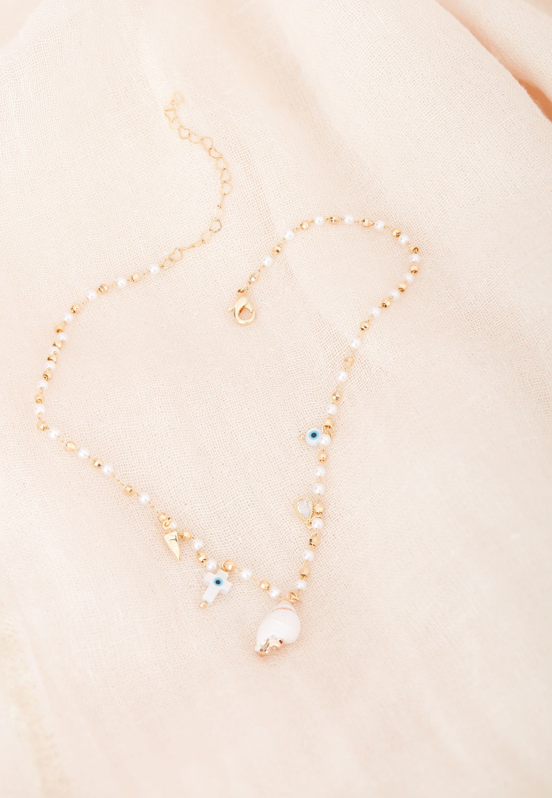 MULTI CHARM PEARL NECKLACE