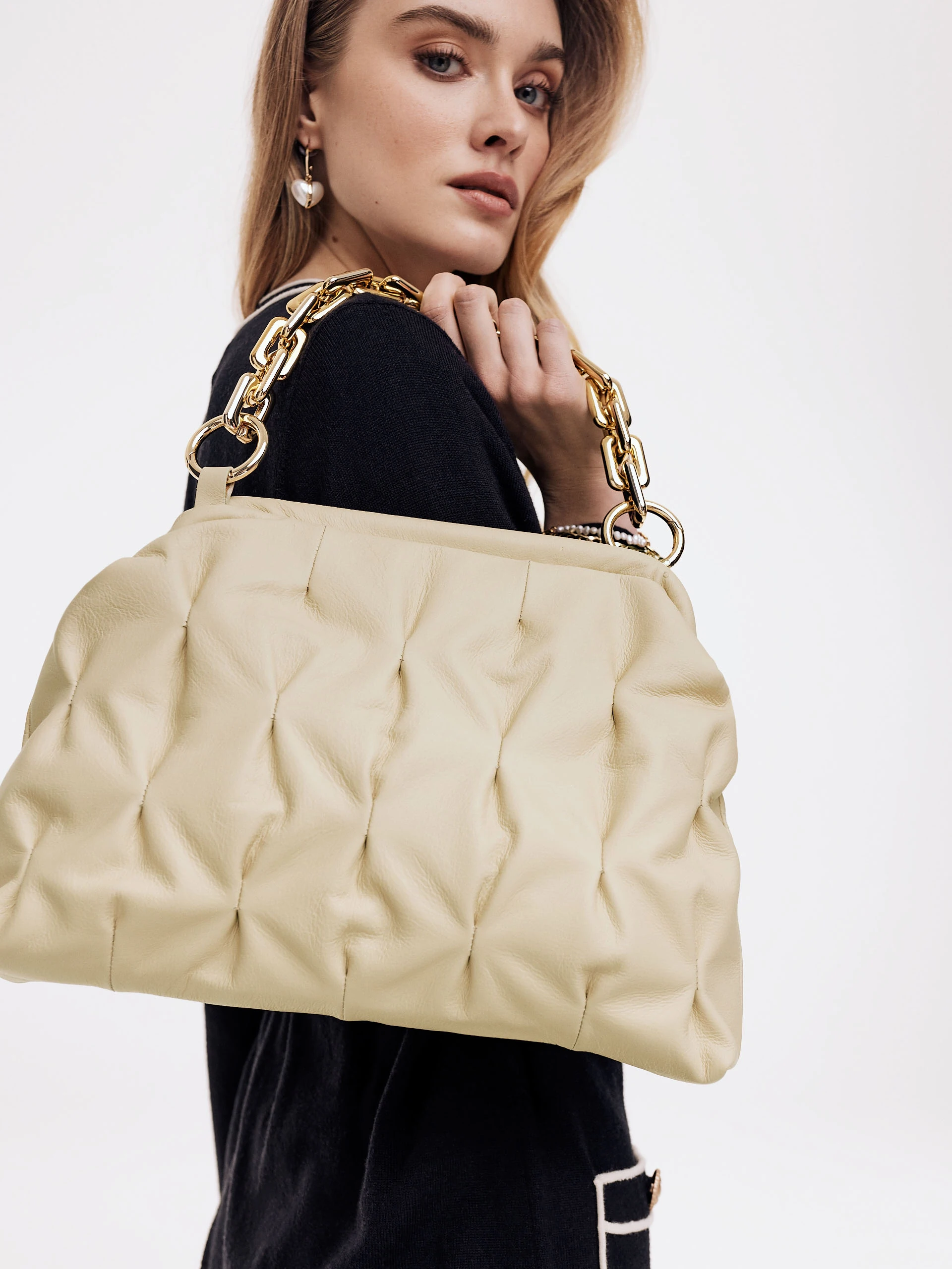 Beige bag with chain