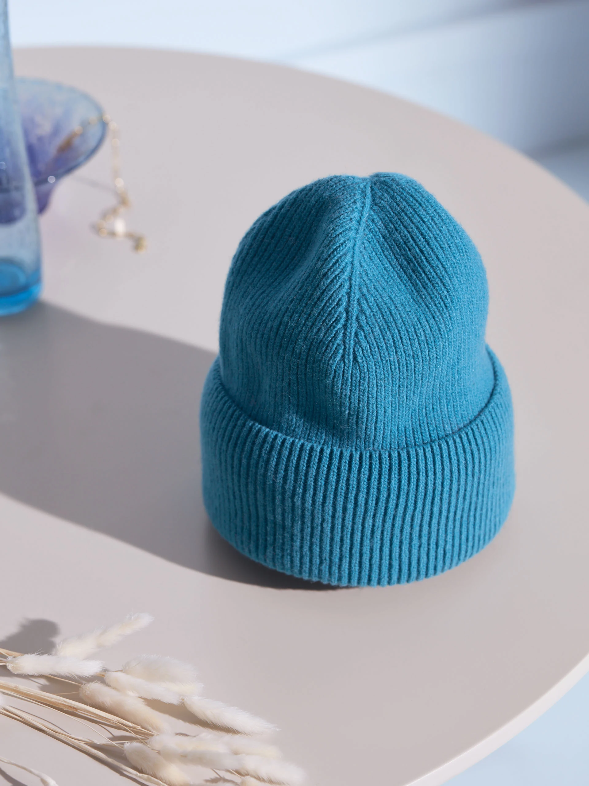 BLUE CAP WITH WOOL AND CASHMERE