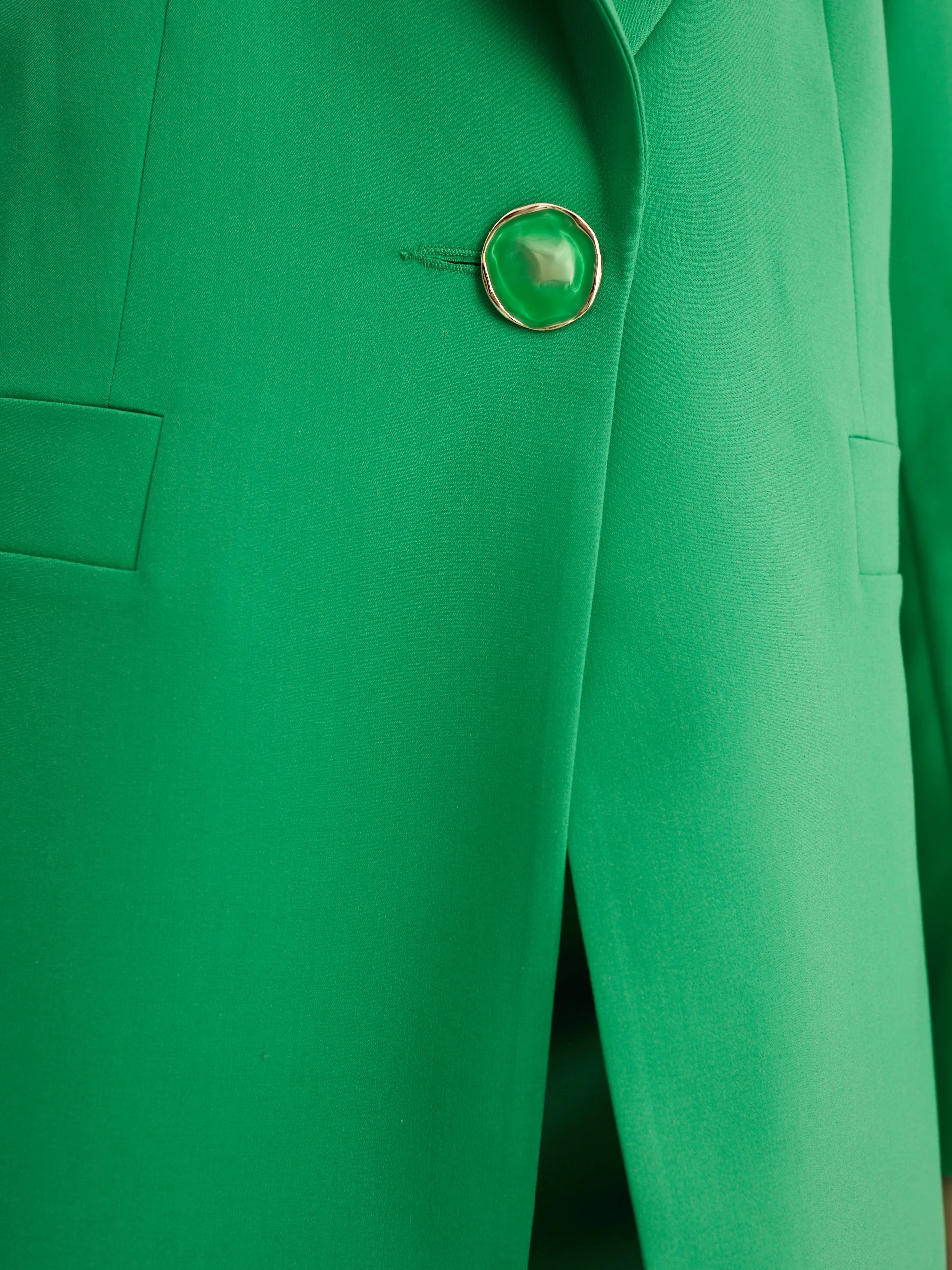 SINGLE-BREASTED GREEN JACKET