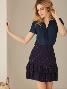 BLOUSE WITH BINDING AT NECKLINE