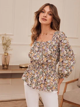 BLOUSE WITH A FINE PATTERN