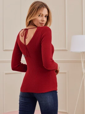 RED SWEATER WITH BACK NECKLINE