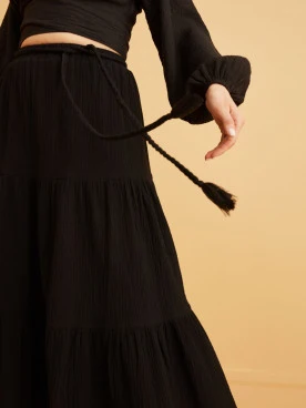 BLACK FRONT TIE BLOUSE