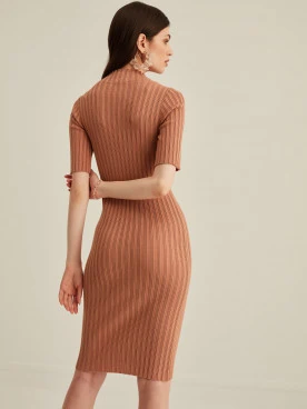 DARK PINK KNITTED DRESS