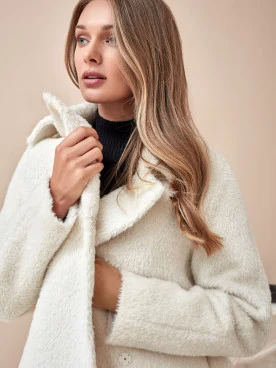 SURI ALPACA AND WOOL COAT
