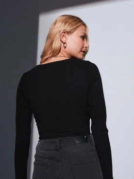 BLACK BODY WITH ENVELOPE NECKLINE