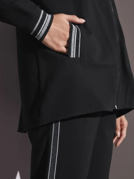 Hooded sweatshirt in black