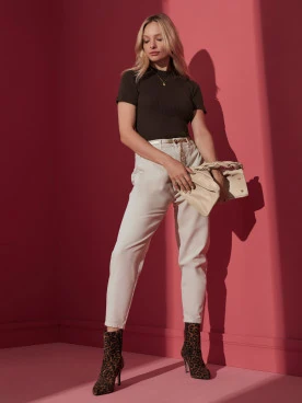 HIGH-WAISTED ECRU PANTS