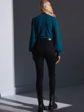 BLUE SWEATER WITH WIDE SLEEVES