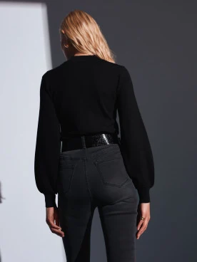 BLACK SWEATER WITH WIDE SLEEVES