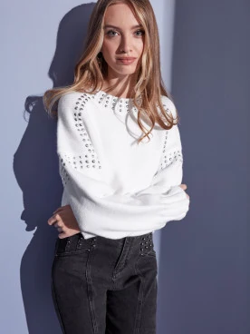 WHITE SWEATER WITH JETS