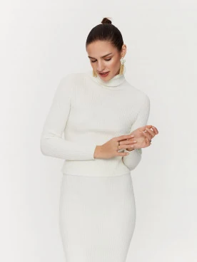 Cream ribbed knit sweater