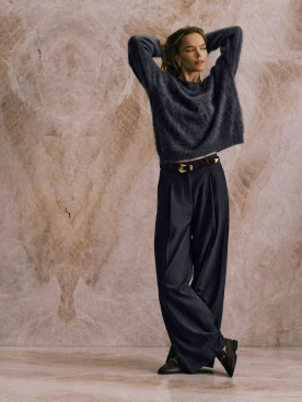 Elegant dark gray pants with wool