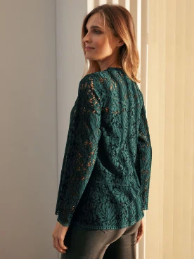 LACE BLOUSE