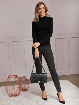 SWEATER WITH HALF-GOLF