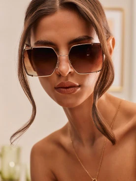 LARGE GLASSES WITH GOLD FRAMES