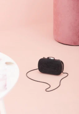 BLACH HANDBAG WITH CHAIN STRAP
