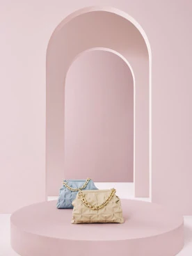 Beige bag with chain