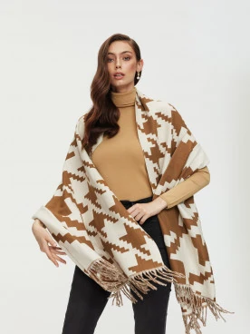 Soft scarf in geometric pattern