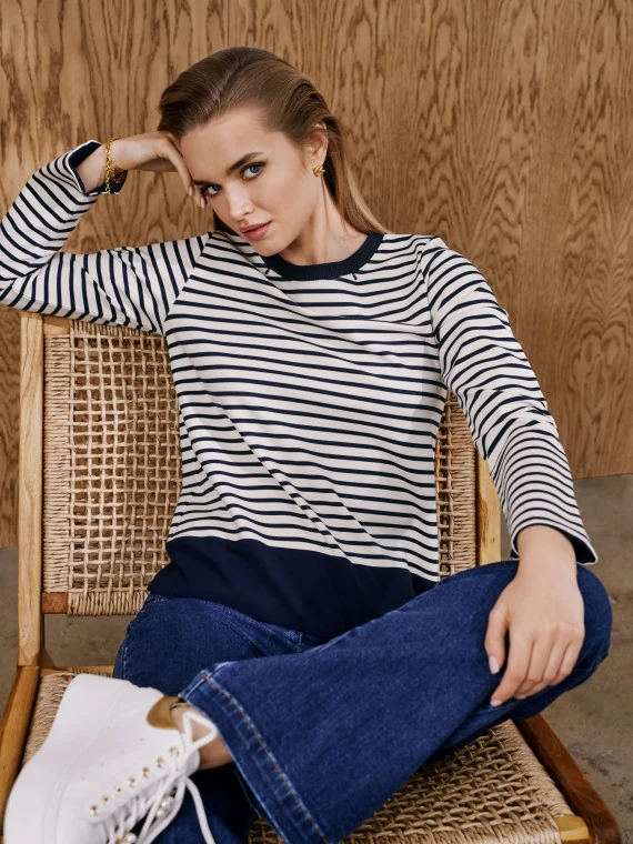 Long sleeve blouse with navy blue stripes