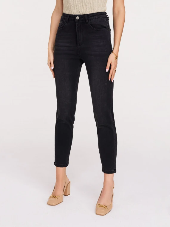 Czarne przecierane spodnie jeansowe o prostym kroju