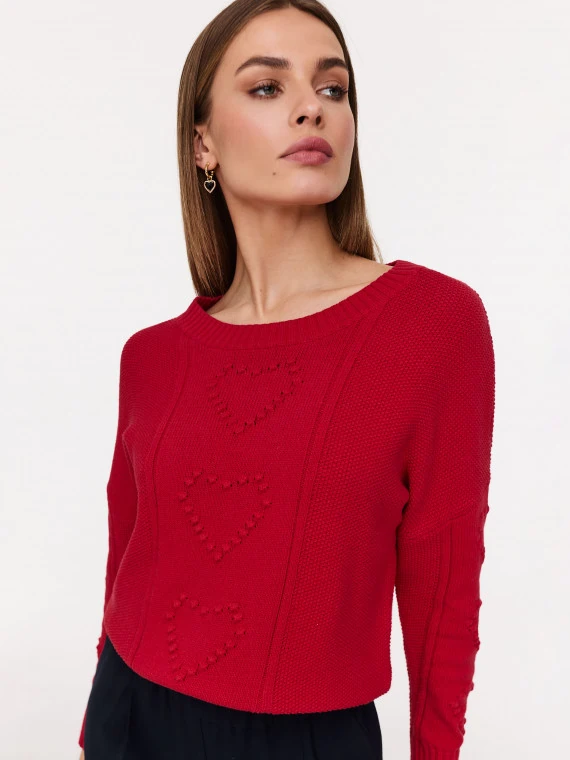Bawełniany czerwony sweter z wyszywanymi sercami