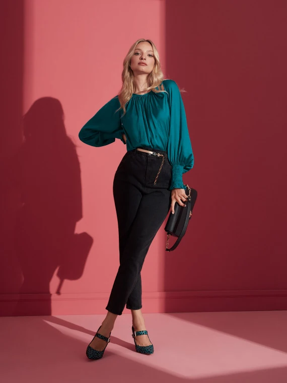 TURQUOISE BLOUSE WITH BUFF SLEEVES