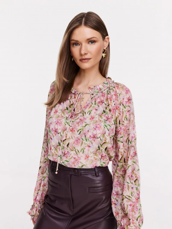 Viscose blouse with pink flowers