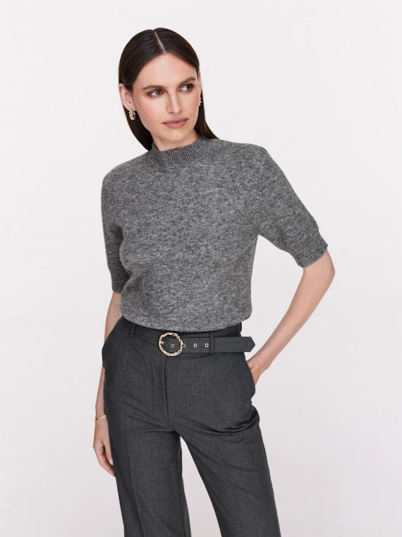 Grey elegant pants with belt