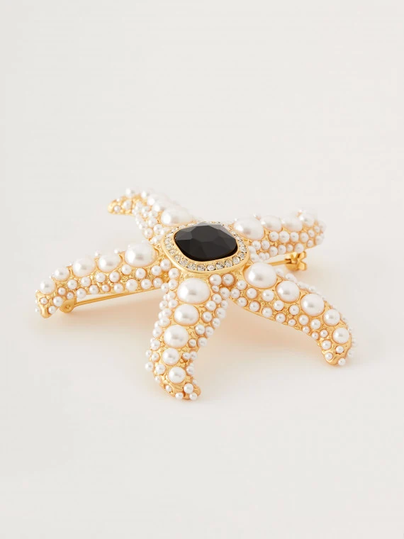 Starfish-shaped brooch with pearls