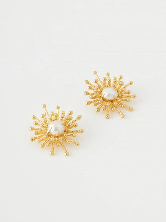 Gold-plated earrings with natural cultured pearls