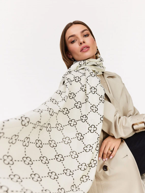 Cream patterned shawl