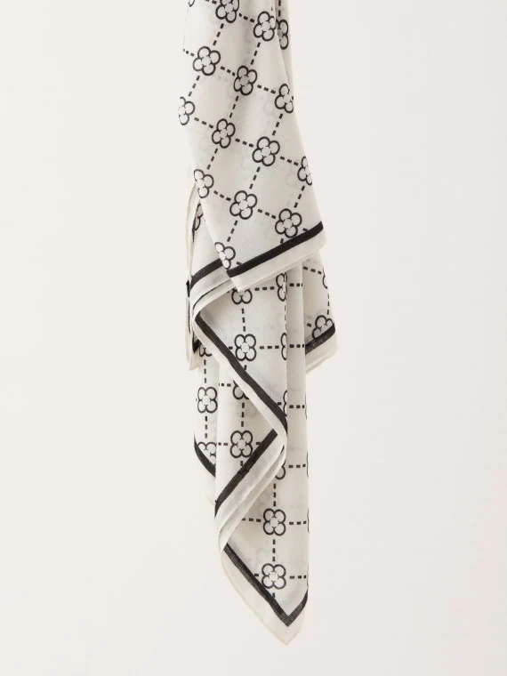 Cream patterned shawl