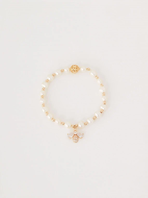 Delikatna bransoletka z perłami