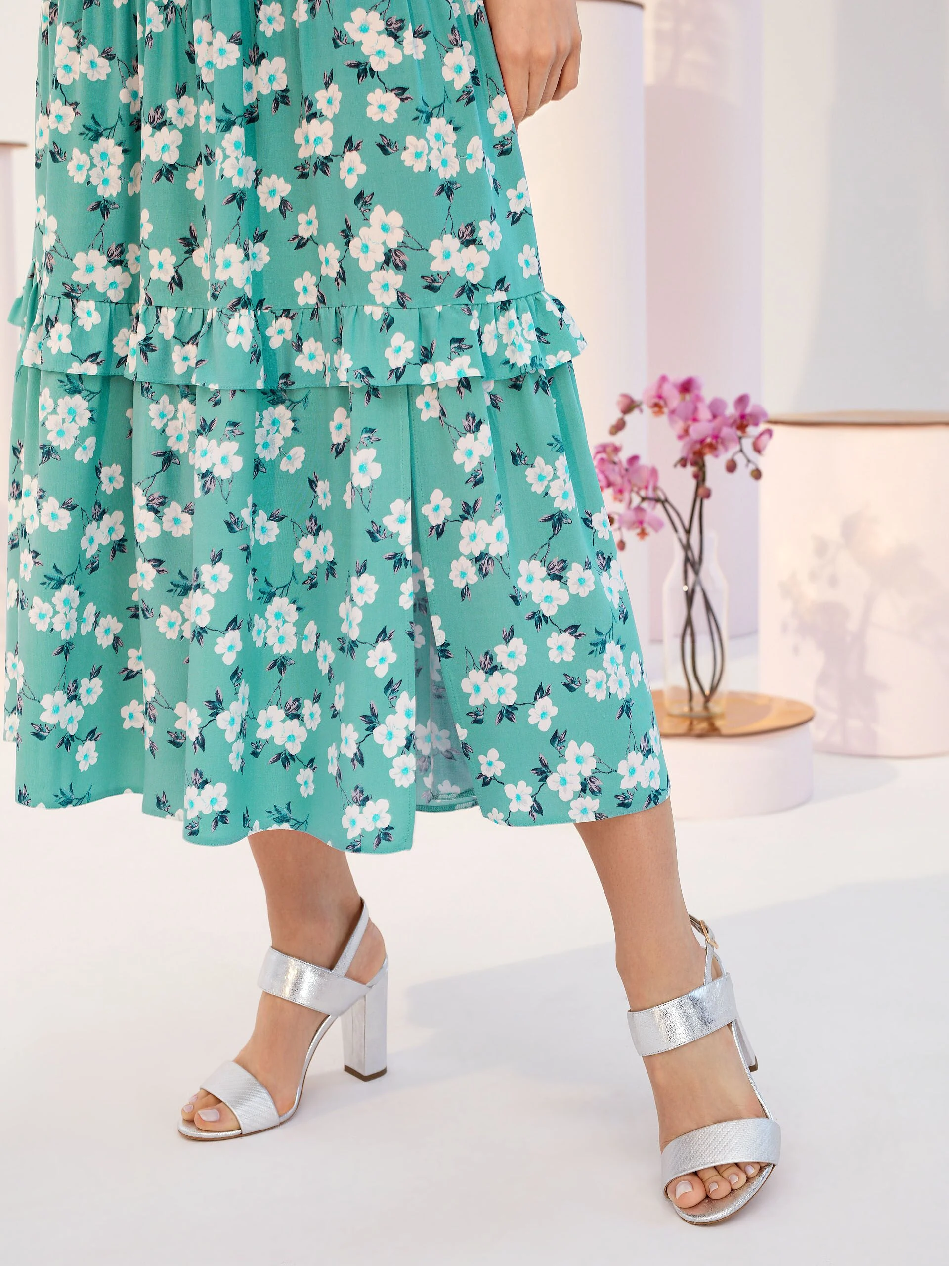 TURQUOISE DRESS WITH CUTOUT