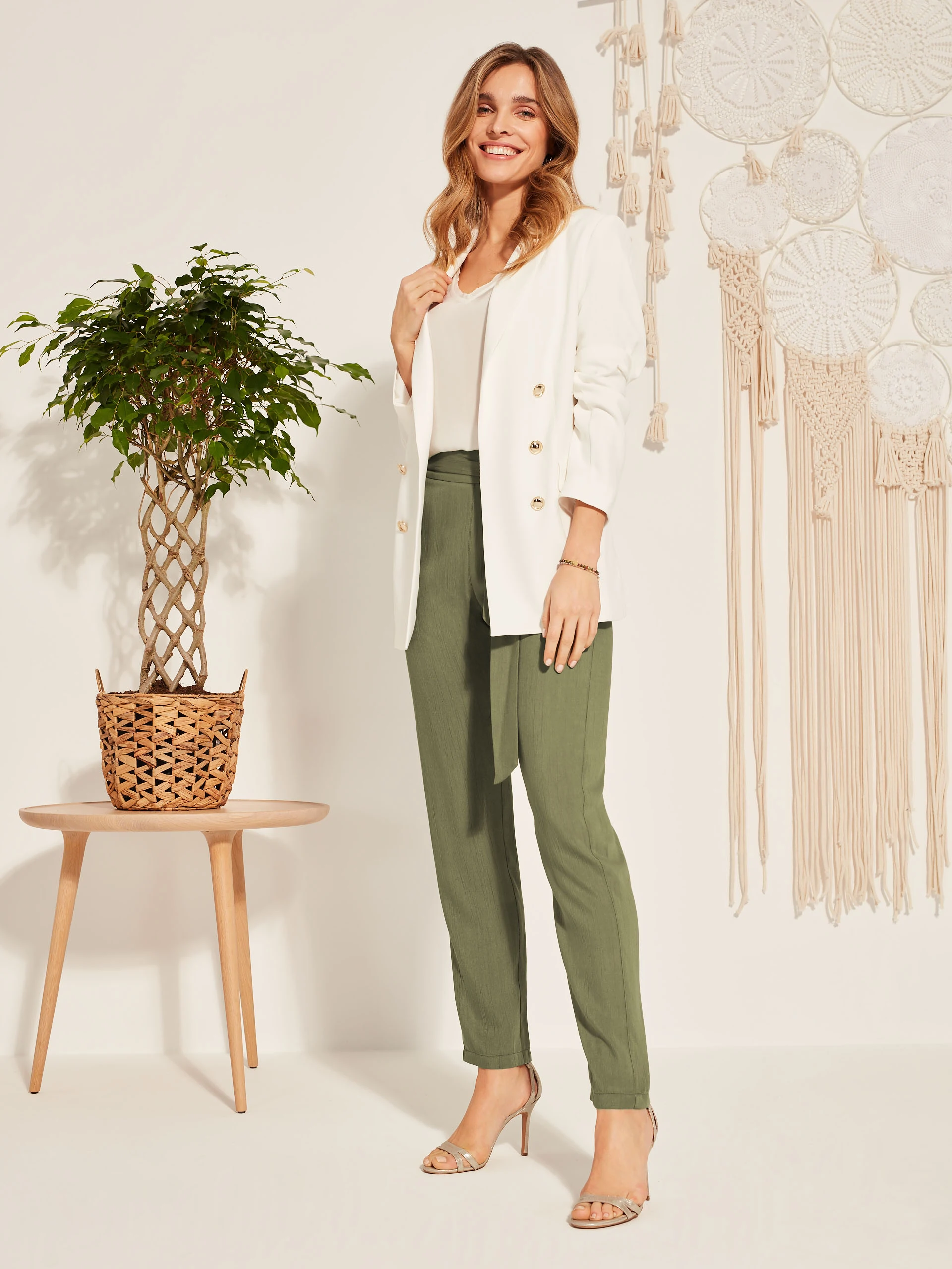 STRAIGHT CUT PANTS WITH BINDING