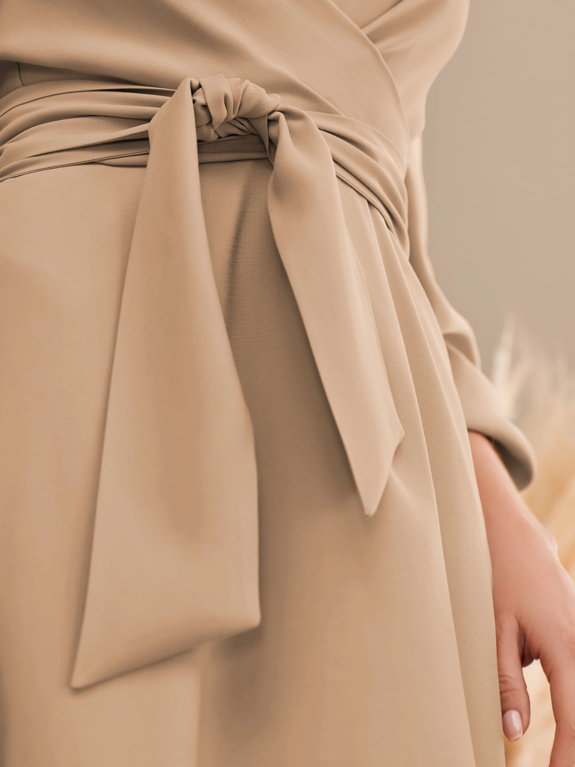 BEIGE TIED DRESS
