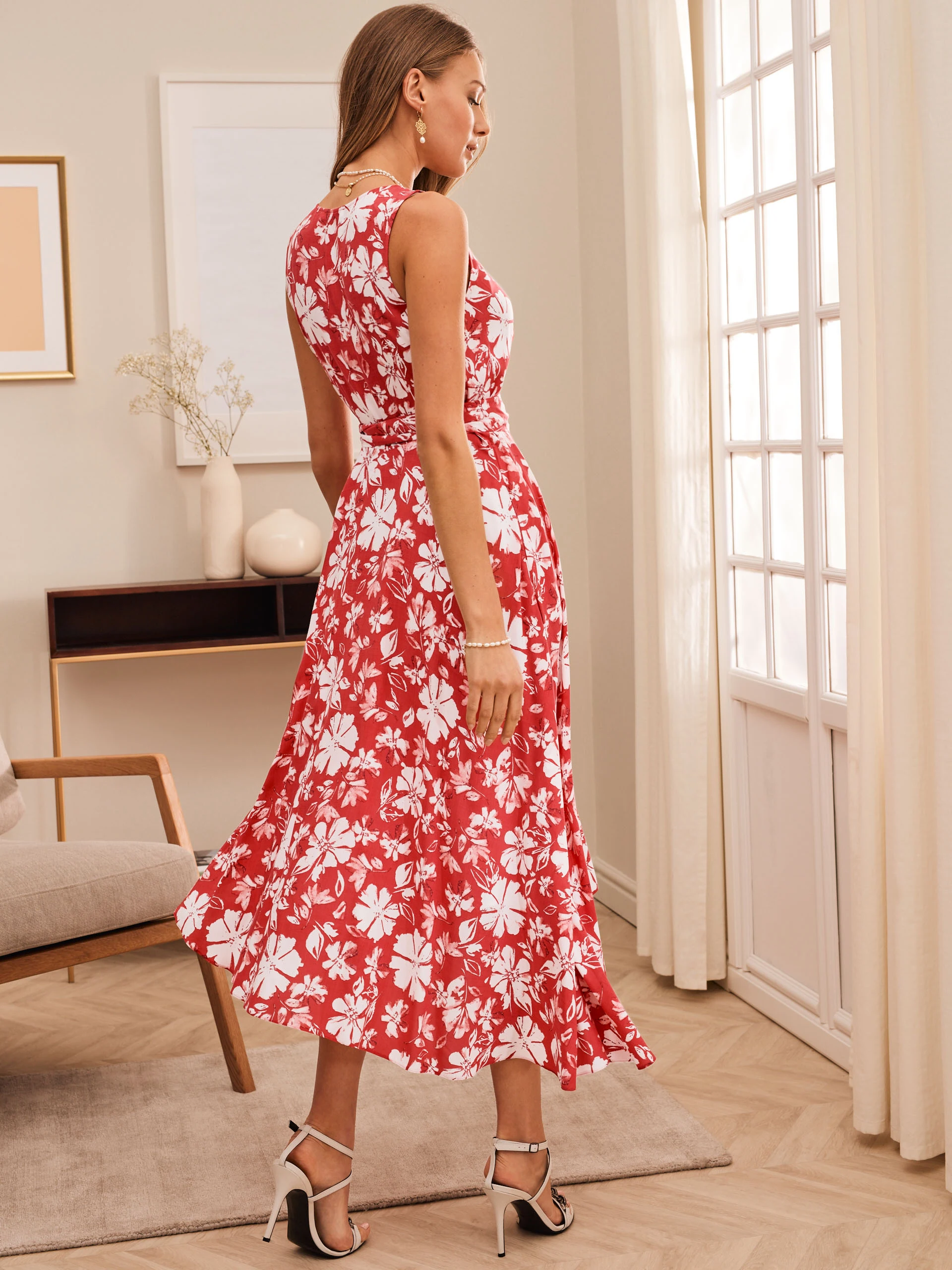 RED DRESS WITH LARGE FLOWERS
