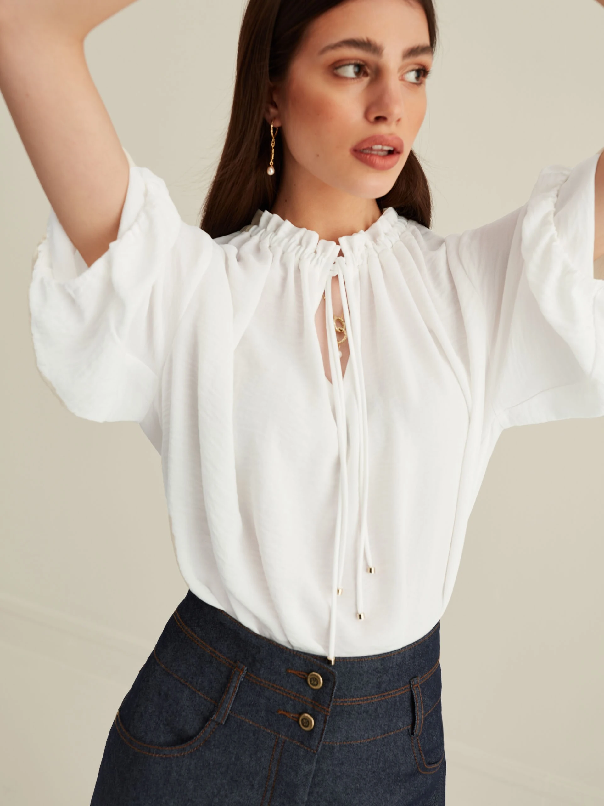 WHITE BLOUSE WITH WIDE SLEEVES