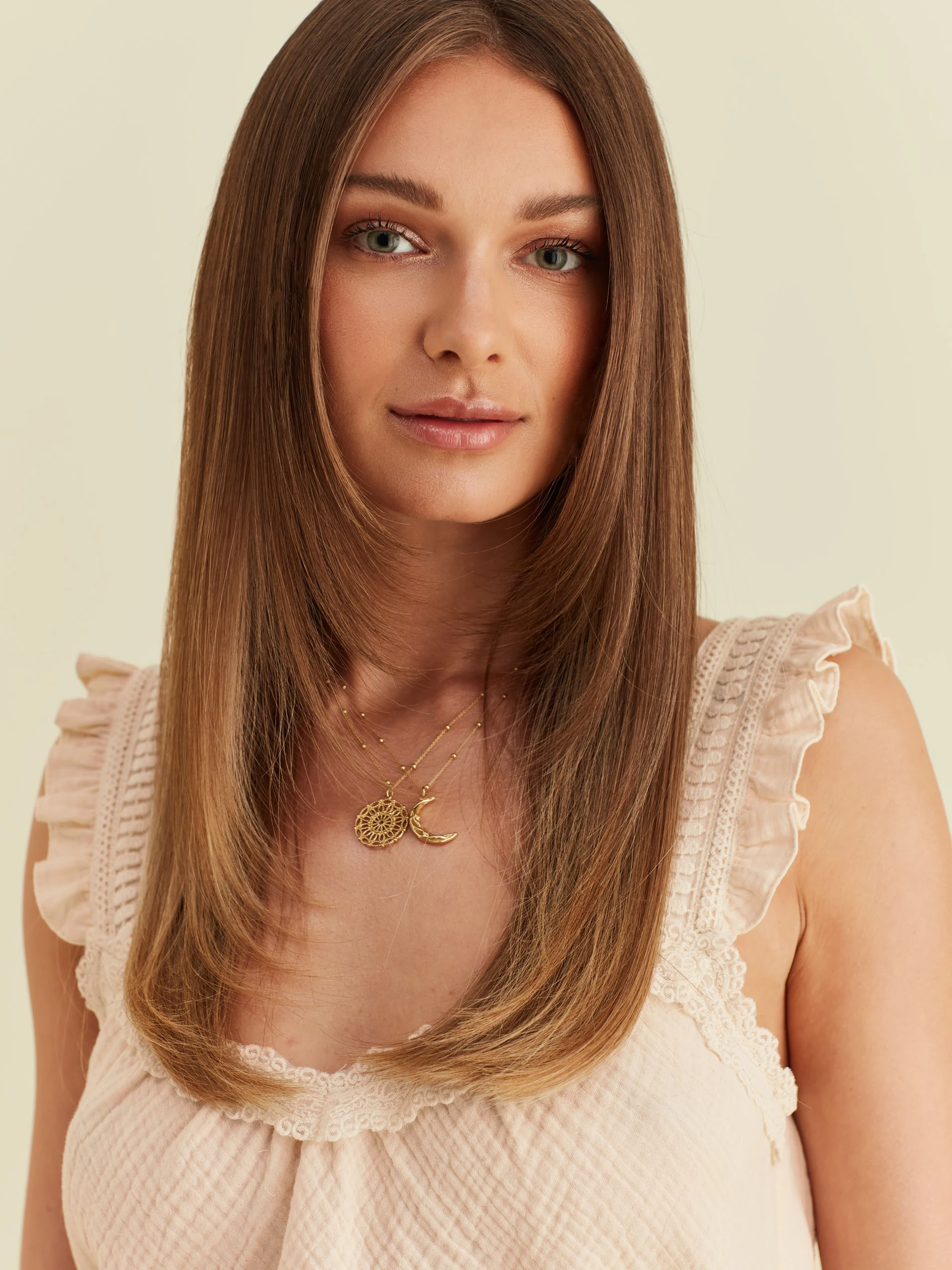 BEIGE TOP WITH LACE DETAILS