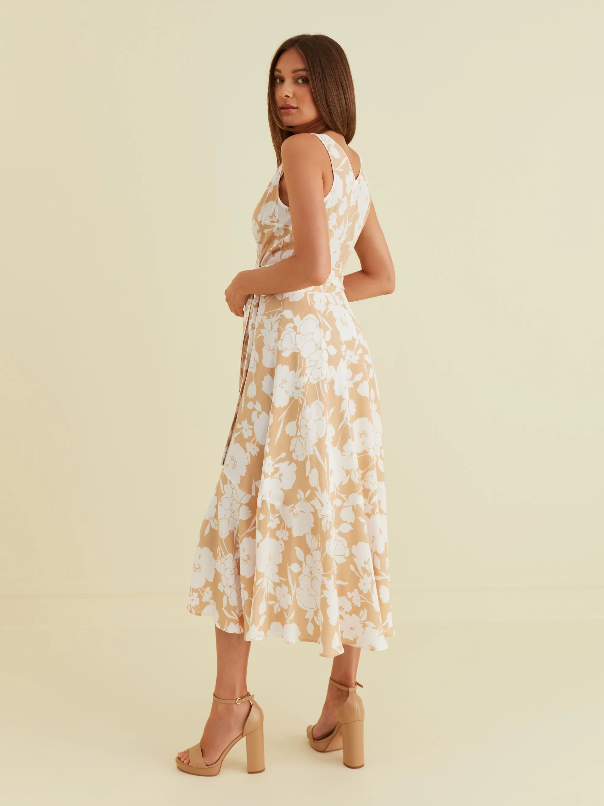 BEIGE DRESS WITH WHITE FLOWER PRINT