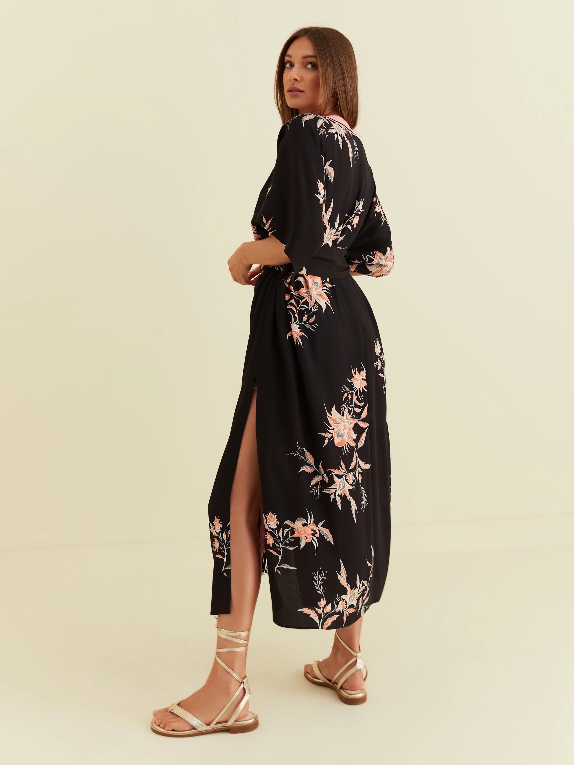 KIMONO IN FLORAL PRINT