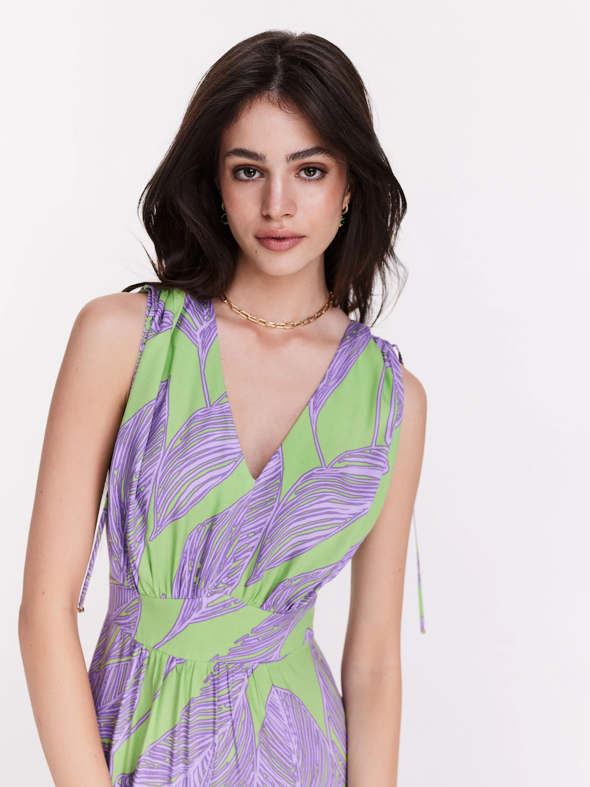 Long pistachio dress with lavender pattern